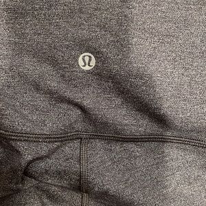 Grey Lululemon Wunder Train Leggings Size 6 28”